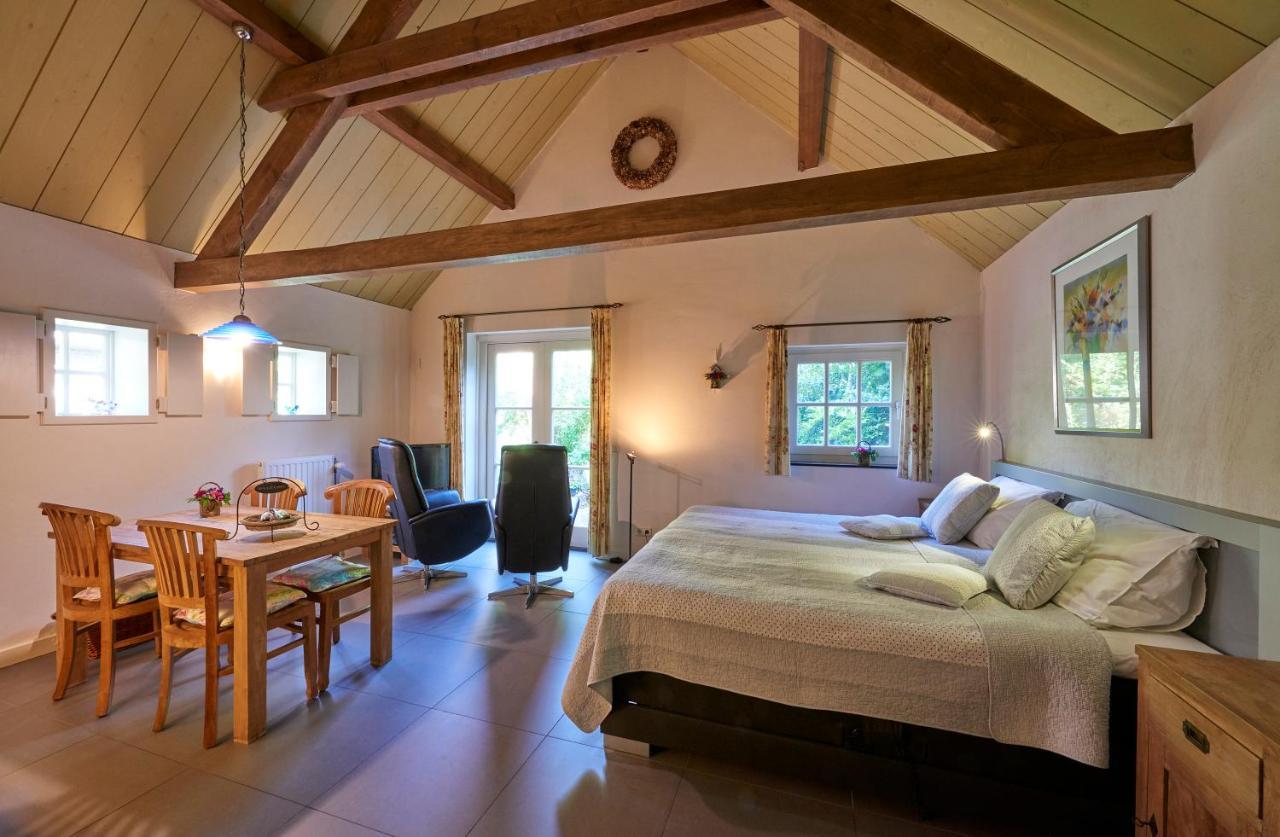 Bed and Breakfast Huys En Hoff Aen Den Haspel Oirschot Exteriér fotografie